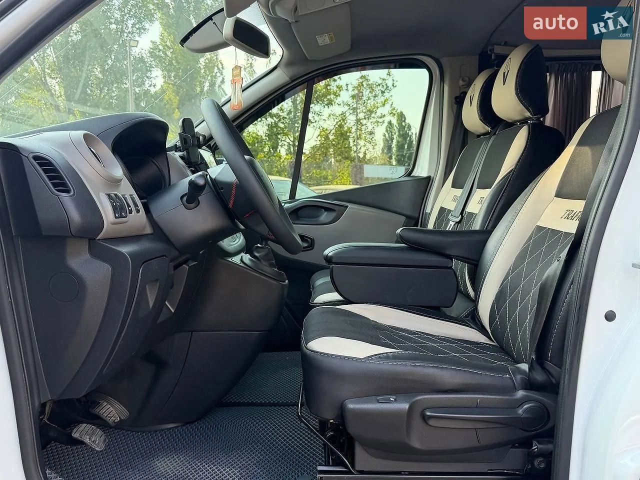 2016 Renault Trafic - мініатюра 13