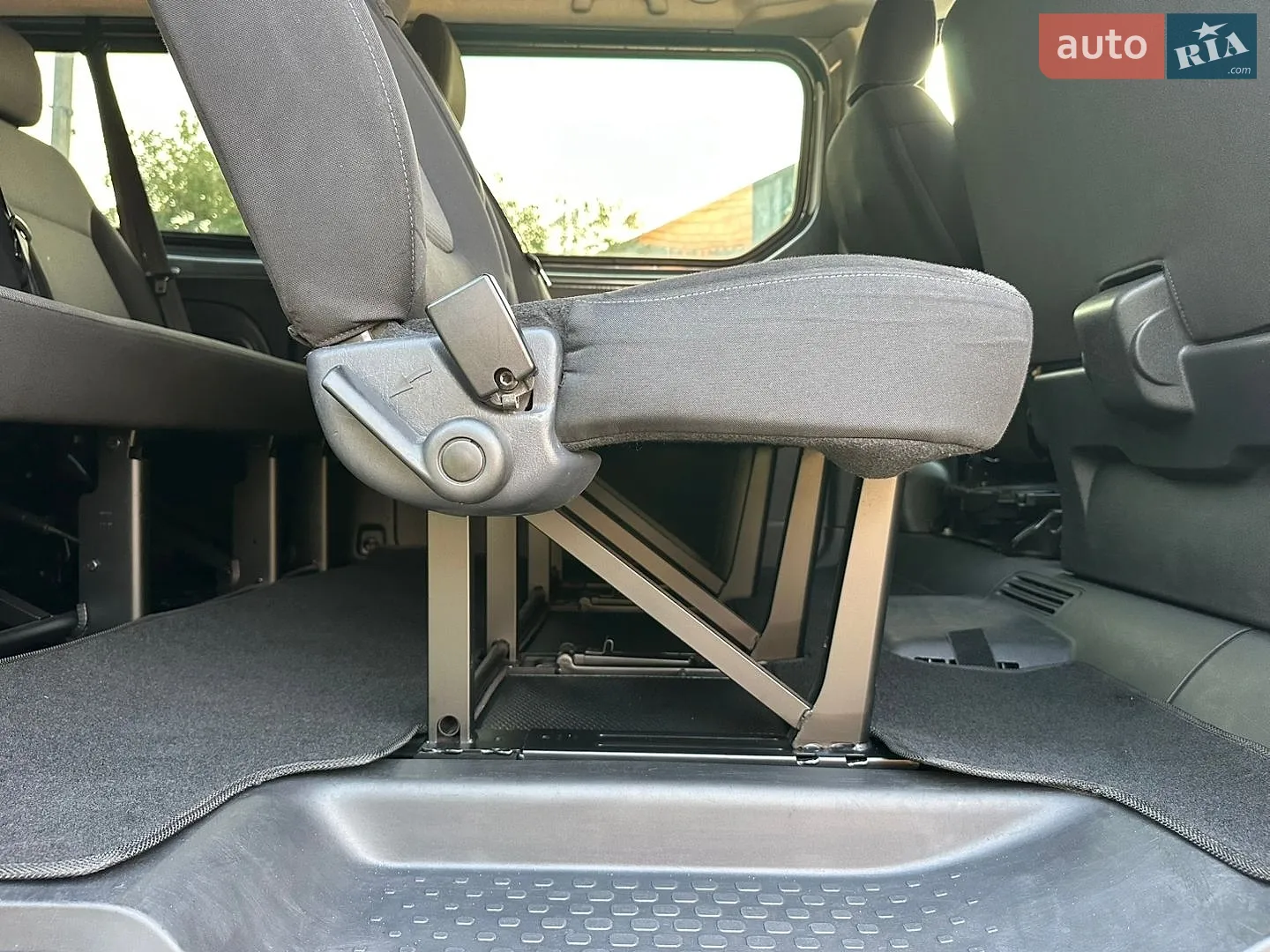 2020 Renault Trafic - мініатюра 48