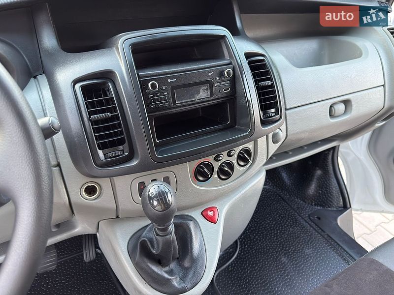 Вантажопасажирський фургон Renault Trafic 2014 в Дубні