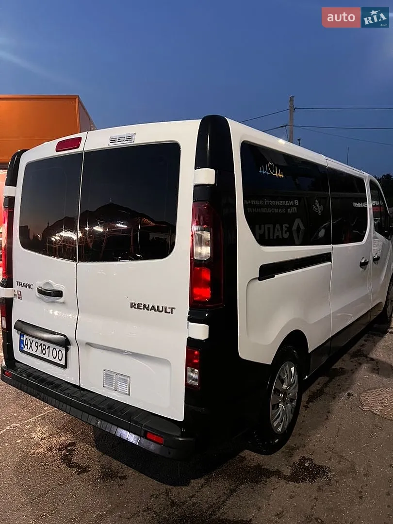 2020 Renault Trafic - мініатюра 3