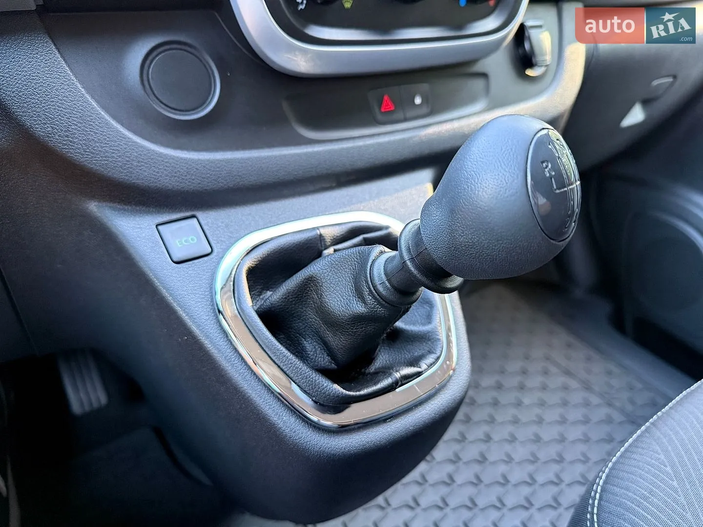 2018 Renault Trafic - мініатюра 36