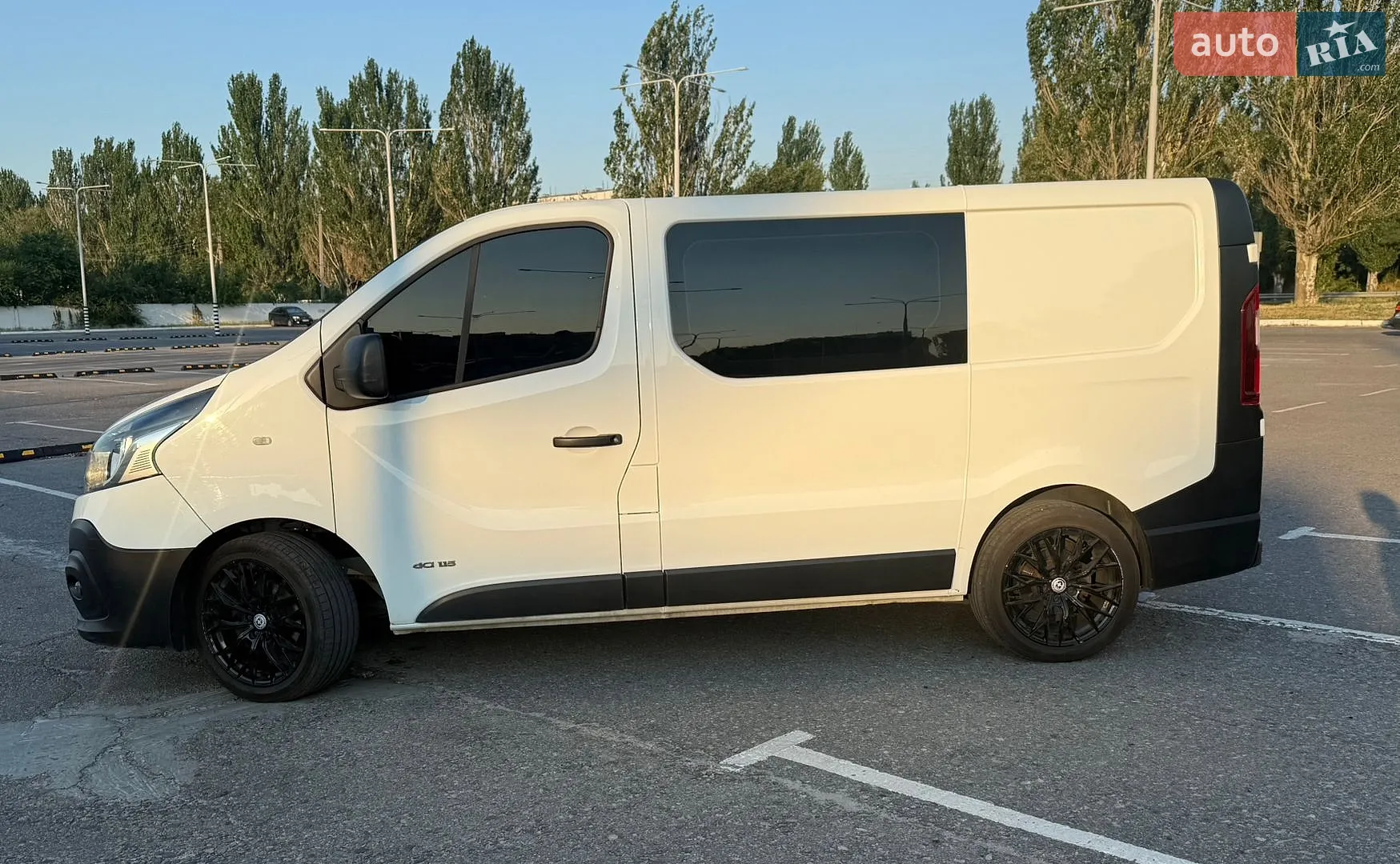 2014 Renault Trafic - мініатюра 2