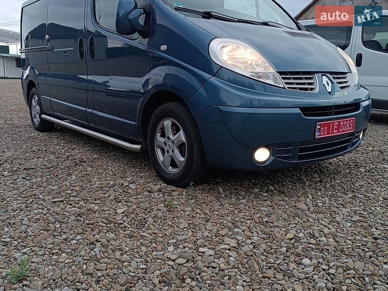 Мінівен Renault Trafic 2013 в Дубні