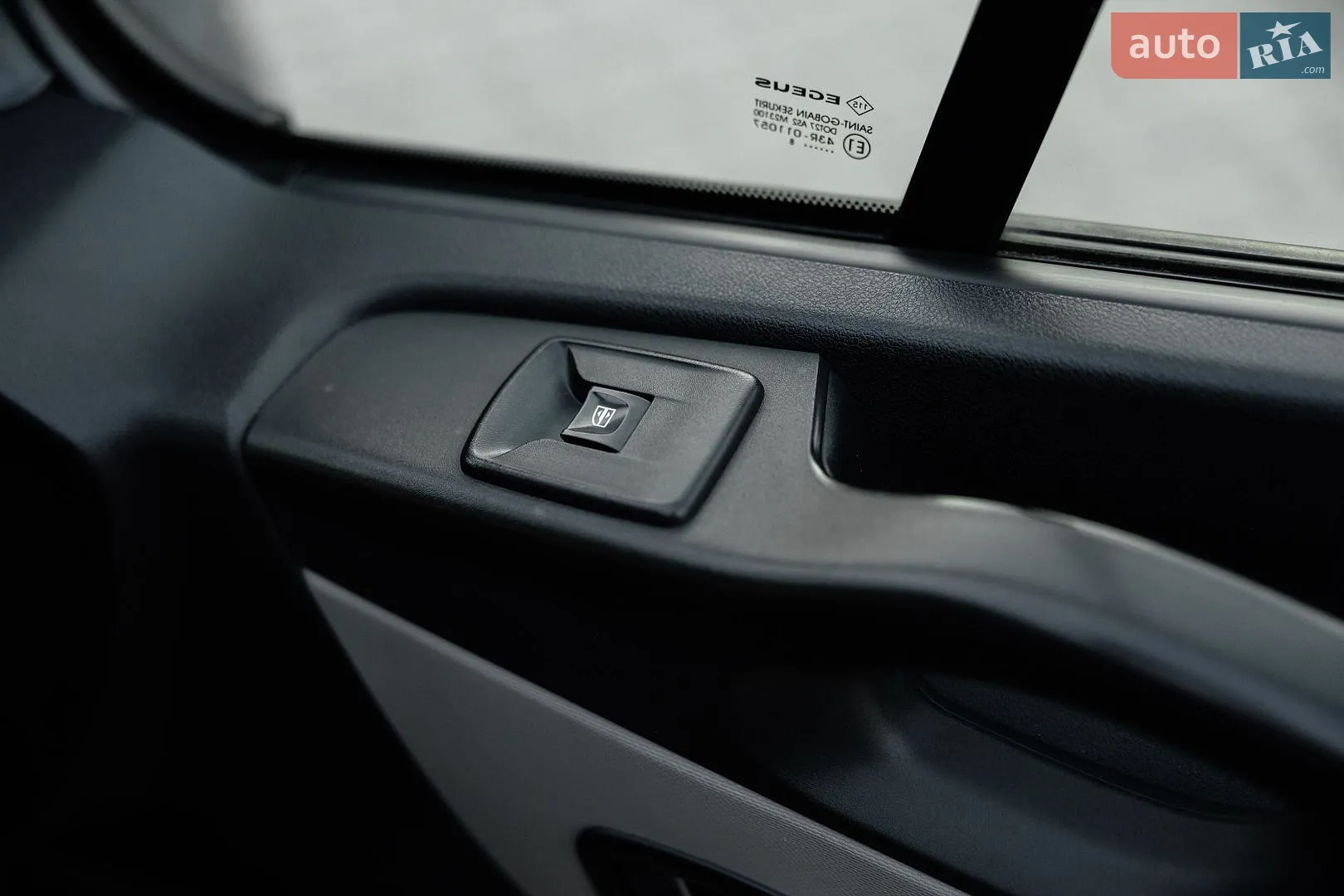 2018 Renault Trafic - мініатюра 40
