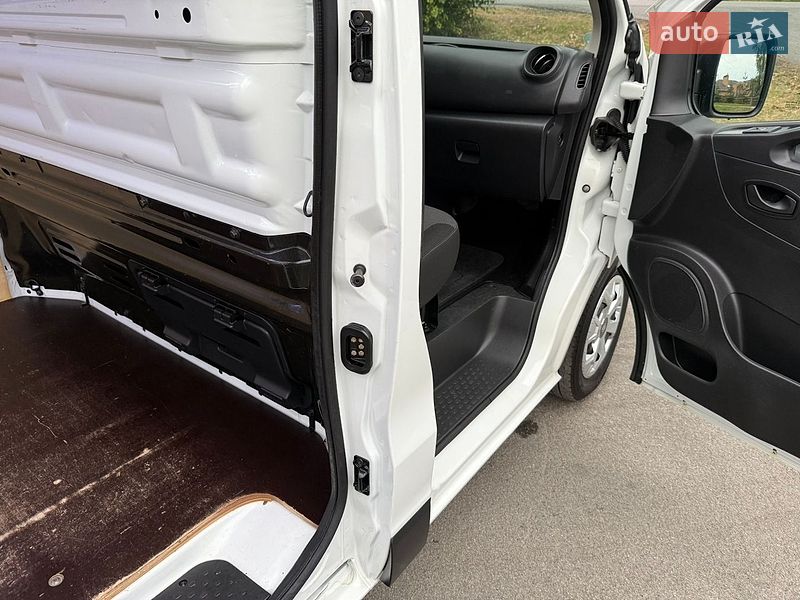 Грузовой фургон Renault Trafic 2021 в Днепре фото 71 Грузовой фургон Renault Trafic 2021 в Днепре