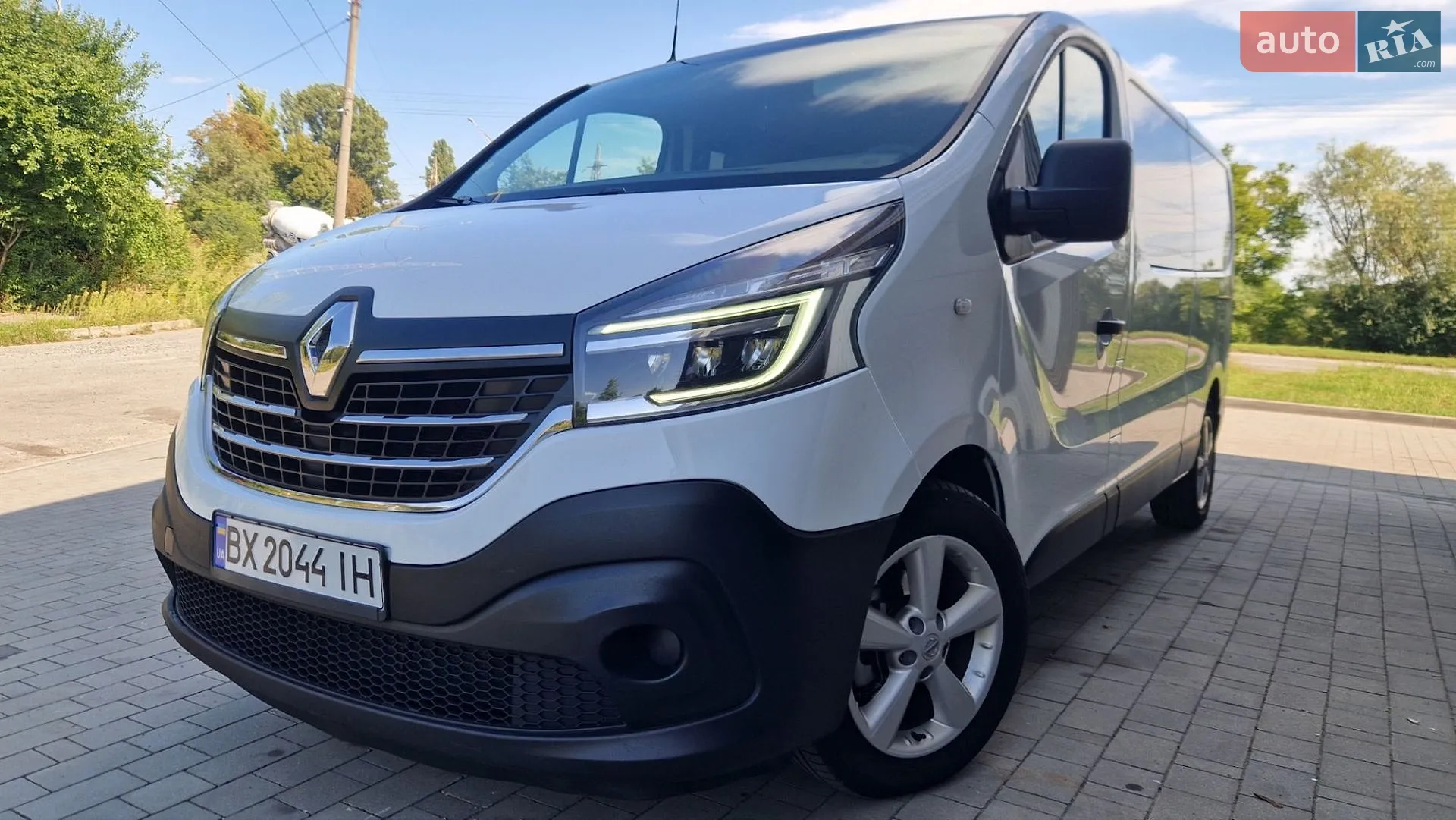 2020 Renault Trafic - мініатюра 2