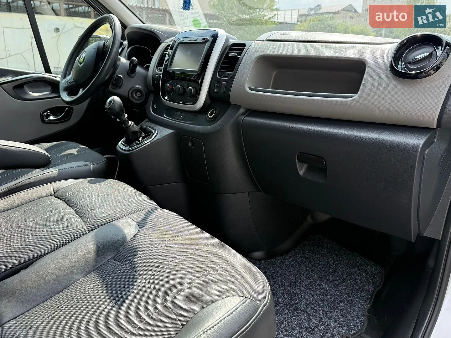 2018 Renault Trafic - мініатюра 36