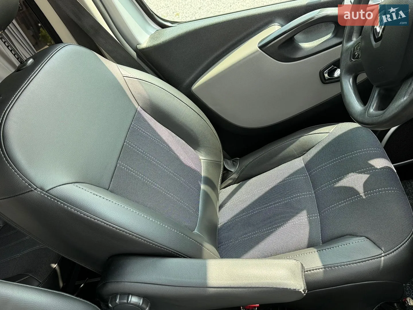 2018 Renault Trafic - мініатюра 42