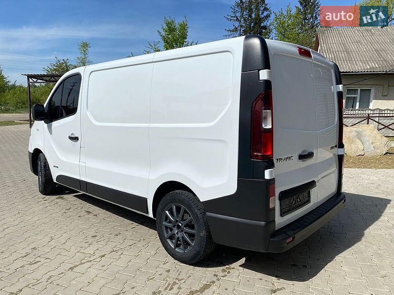 Грузовой фургон Renault Trafic 2014 в Черновцах
