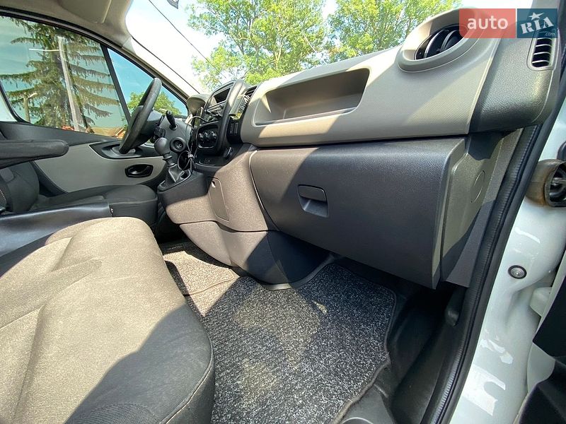 Грузовой фургон Renault Trafic 2014 в Черновцах