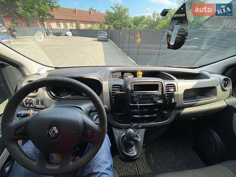 Грузовой фургон Renault Trafic 2014 в Черновцах