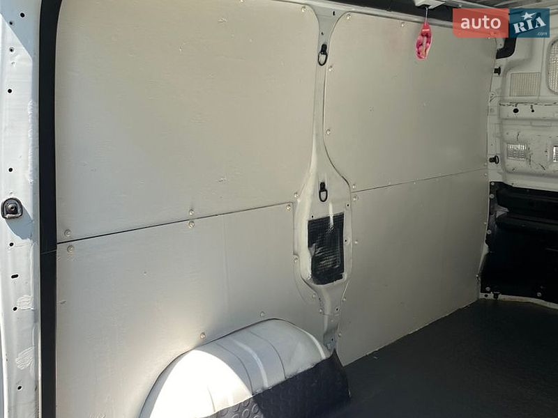 Грузовой фургон Renault Trafic 2014 в Черновцах