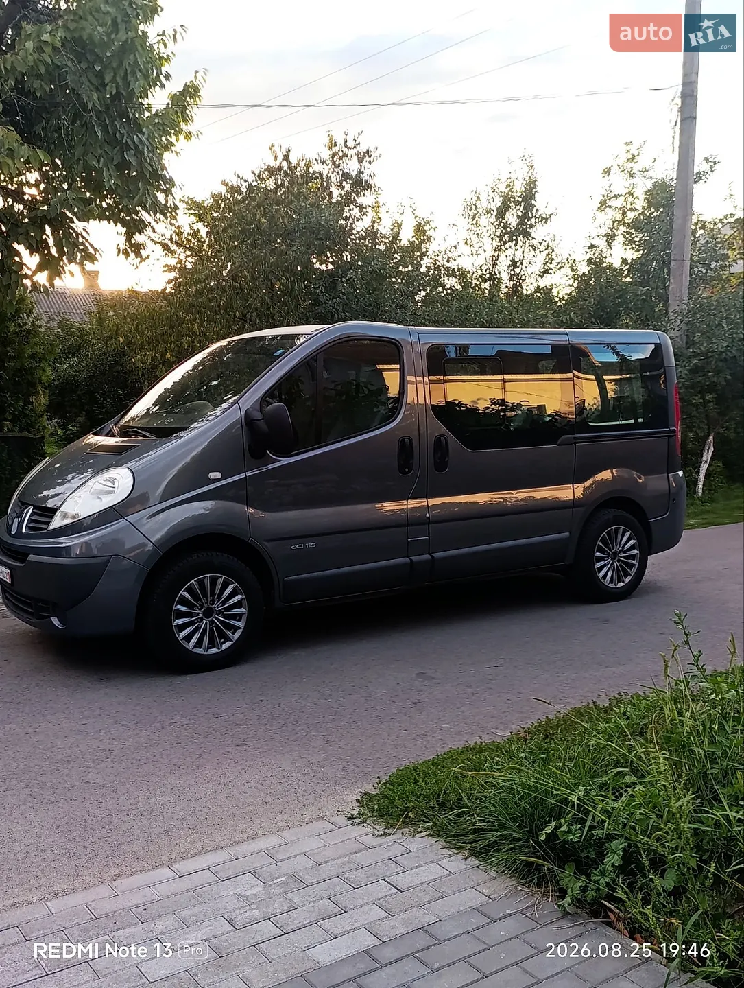 2012 Renault Trafic - мініатюра 2