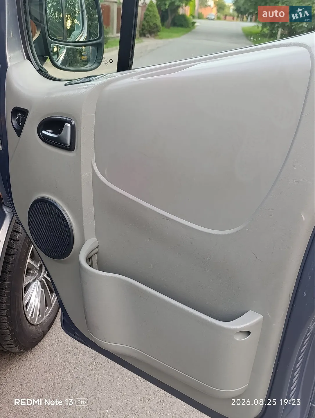 2012 Renault Trafic - мініатюра 32