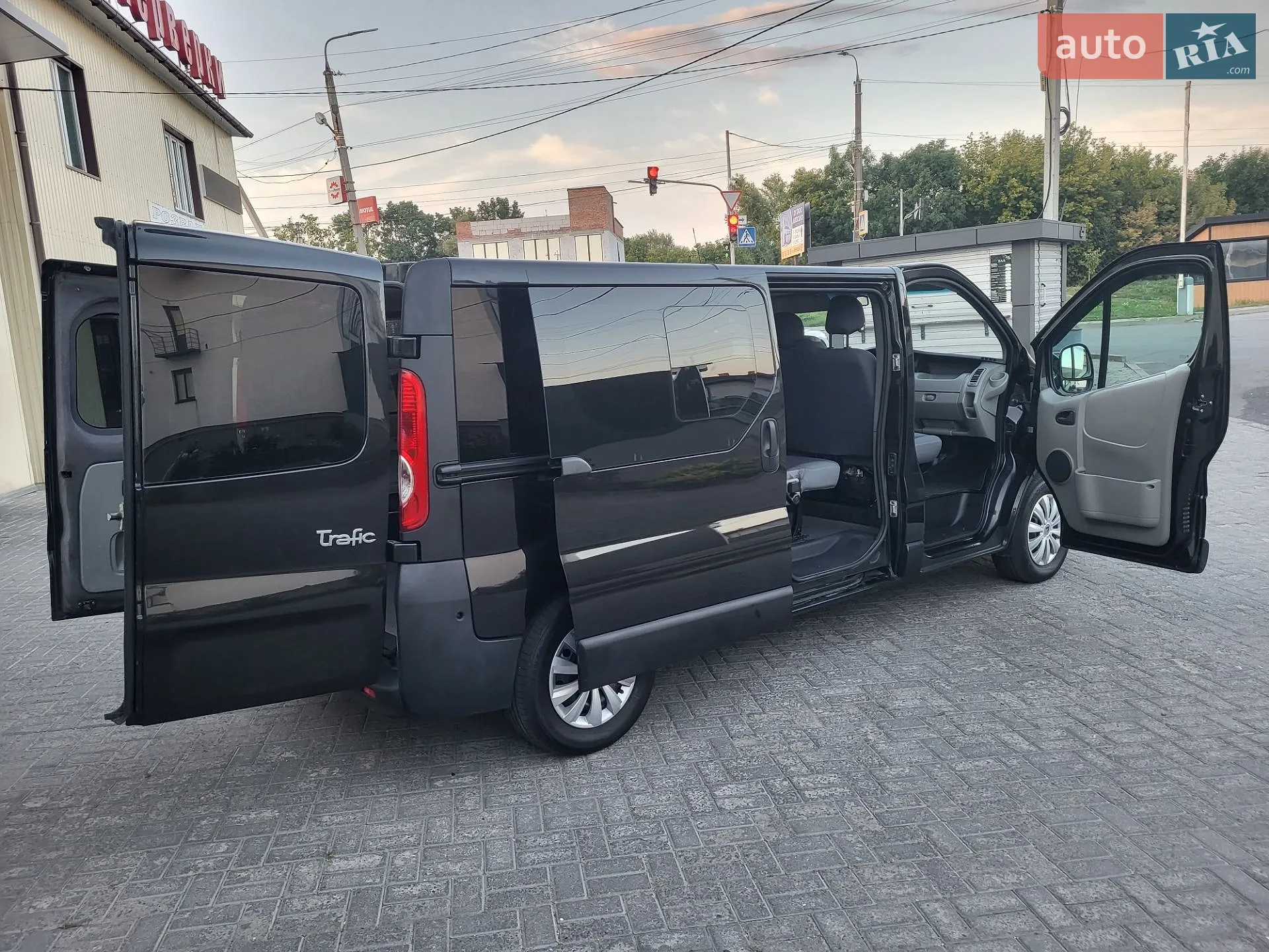 2013 Renault Trafic - мініатюра 29