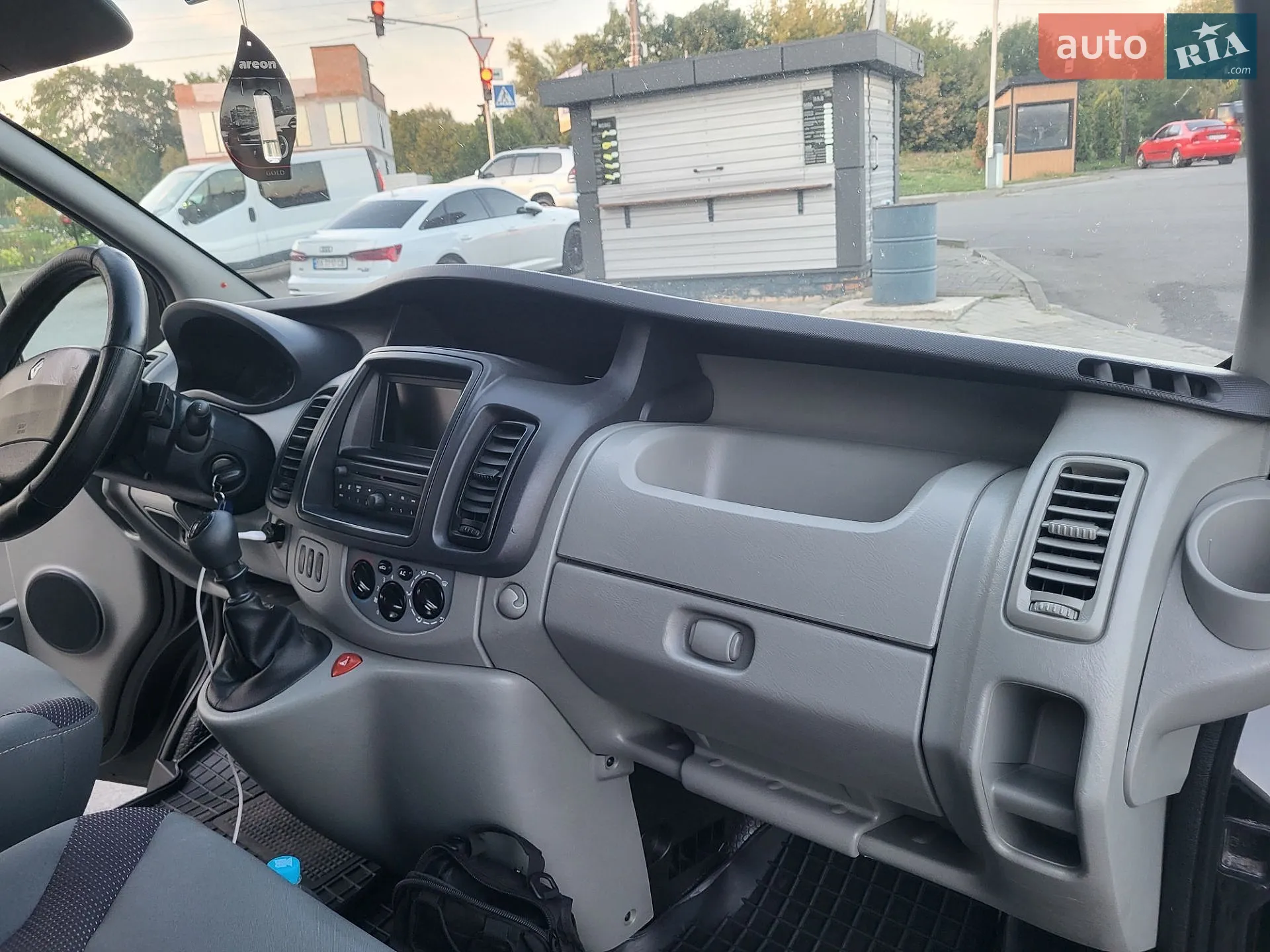 2013 Renault Trafic - мініатюра 79