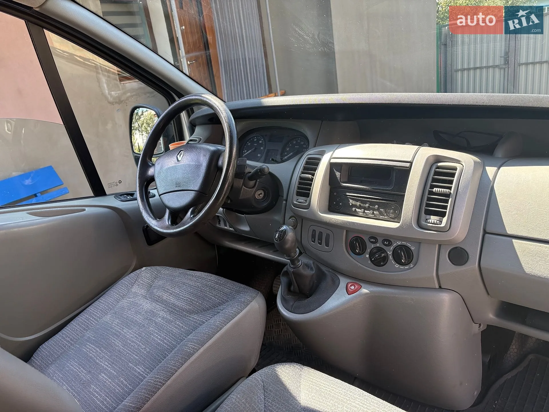 2010 Renault Trafic - мініатюра 5