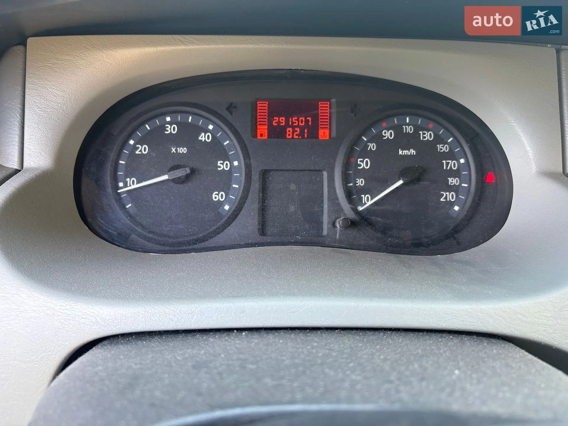 2010 Renault Trafic - мініатюра 10