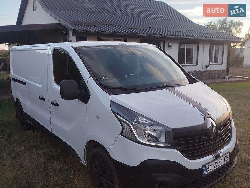 Грузовой фургон Renault Trafic 2018 в Львове