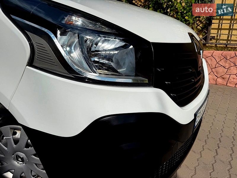Минивэн Renault Trafic 2015 в Хмельницком
