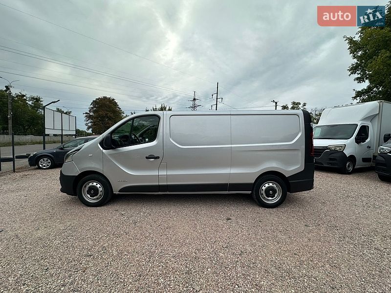 Другие грузовики Renault Trafic 2016 в Ровно
