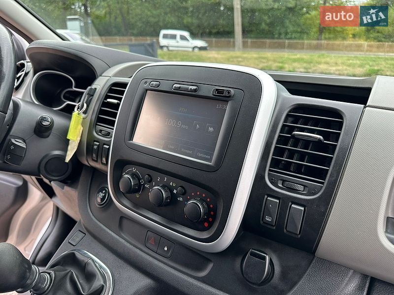 Другие грузовики Renault Trafic 2016 в Ровно