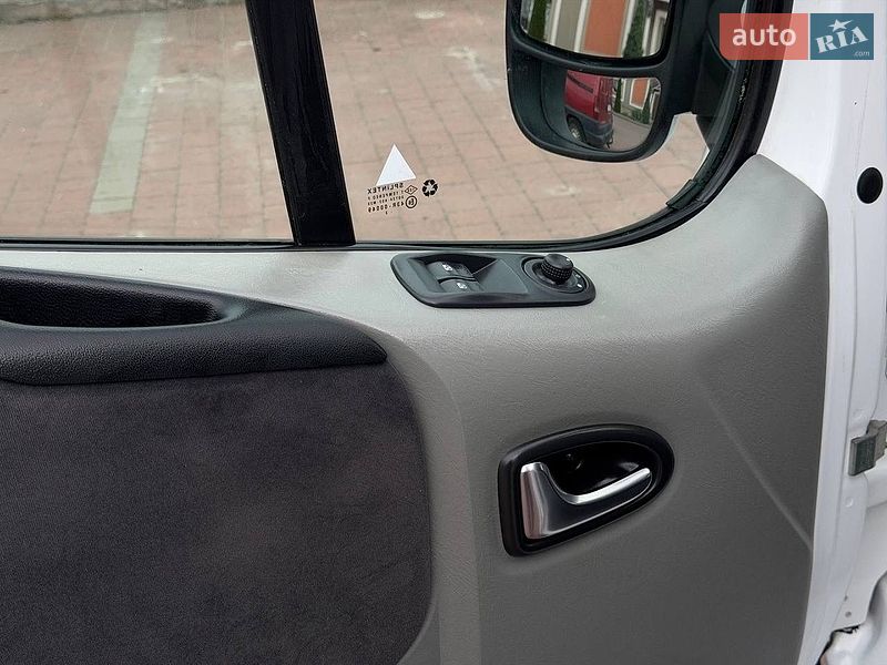 Минивэн Renault Trafic 2013 в Стрые