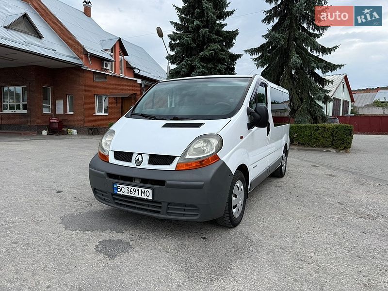 Минивэн Renault Trafic 2004 в Кременце
