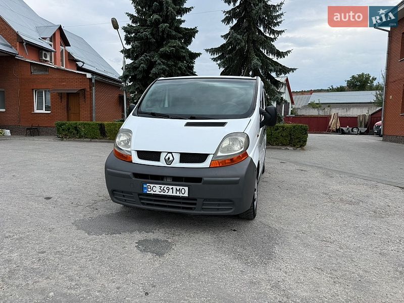 Минивэн Renault Trafic 2004 в Кременце