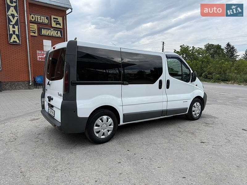 Минивэн Renault Trafic 2004 в Кременце