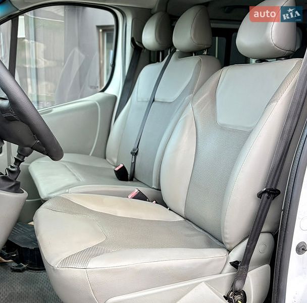 Минивэн Renault Trafic 2012 в Луцке