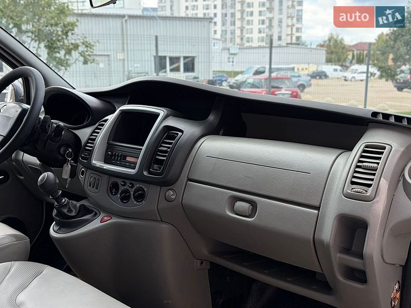 Минивэн Renault Trafic 2012 в Луцке