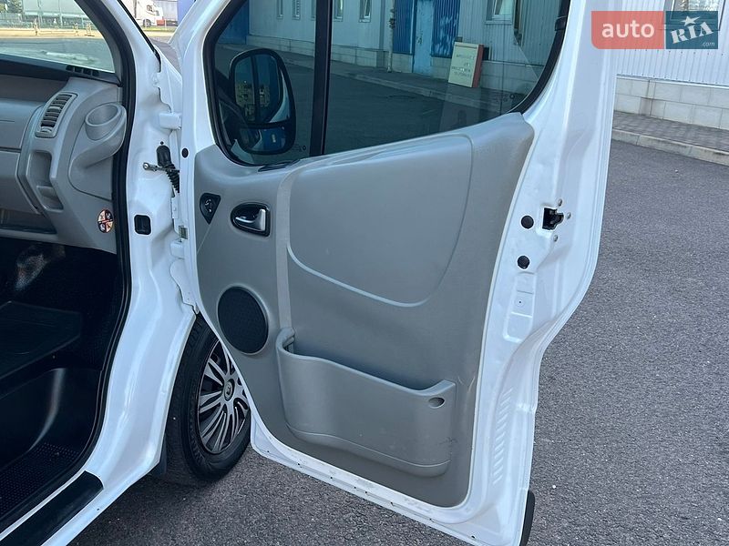 Минивэн Renault Trafic 2012 в Ковеле