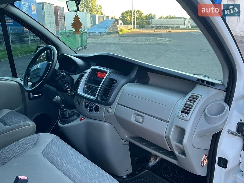 Минивэн Renault Trafic 2012 в Ковеле