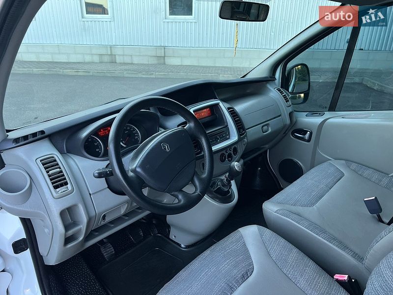 Минивэн Renault Trafic 2012 в Ковеле