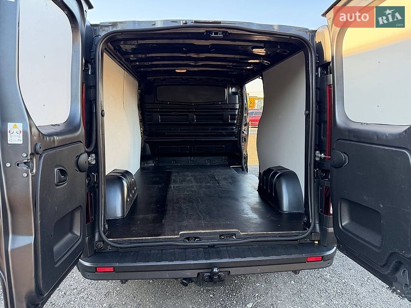 Вантажний фургон Renault Trafic 2020 в Львові