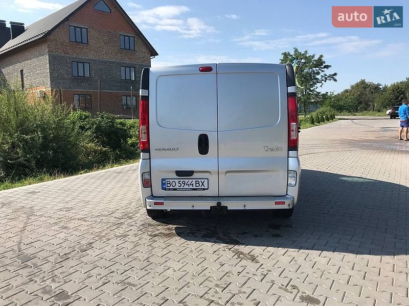 Грузовой фургон Renault Trafic 2012 в Подгайцах