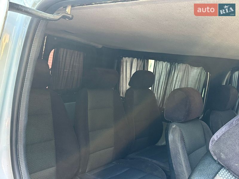 Минивэн Renault Trafic 2004 в Каменец-Подольском