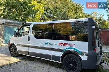 Минивэн Renault Trafic 2004 в Каменец-Подольском