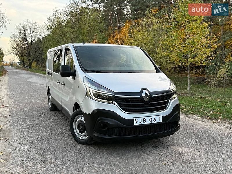Грузопассажирский фургон Renault Trafic 2020 в Радивилове