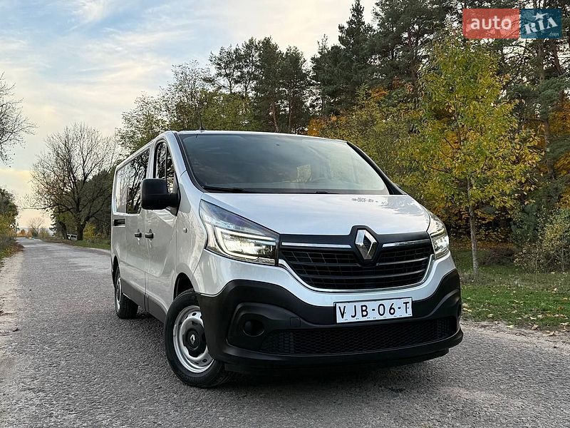 Грузопассажирский фургон Renault Trafic 2020 в Радивилове