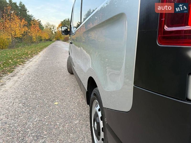 Грузопассажирский фургон Renault Trafic 2020 в Радивилове
