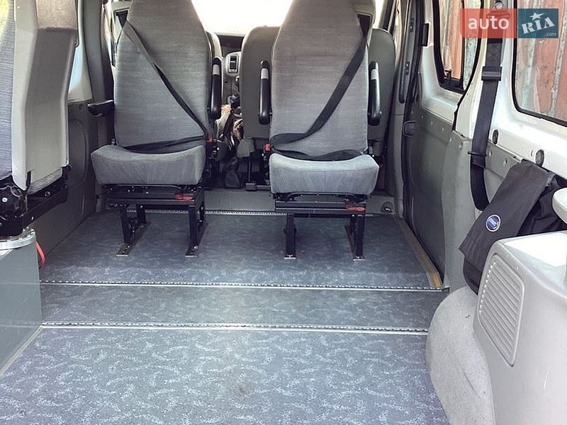 Минивэн Renault Trafic 2008 в Ровно