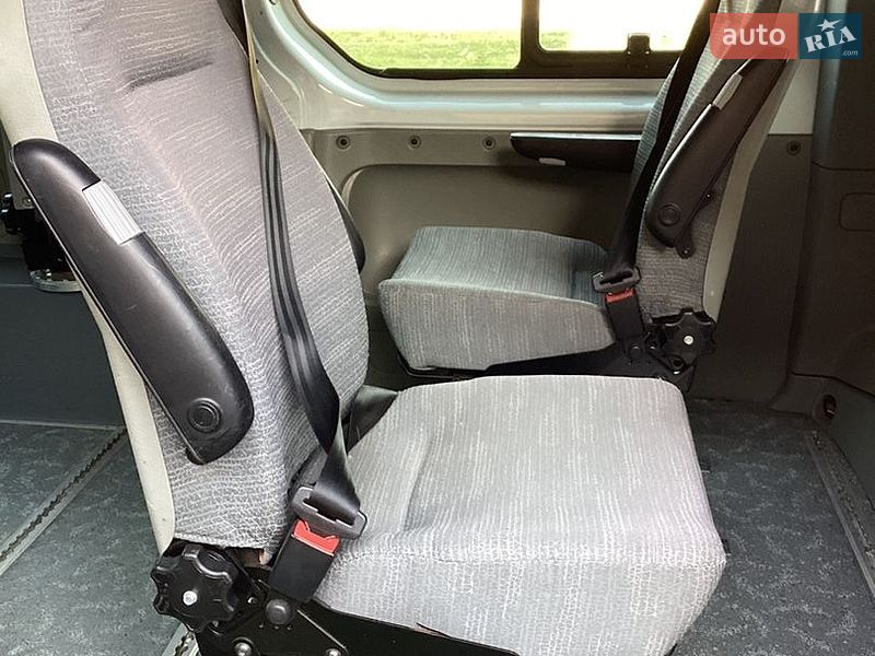 Минивэн Renault Trafic 2008 в Ровно