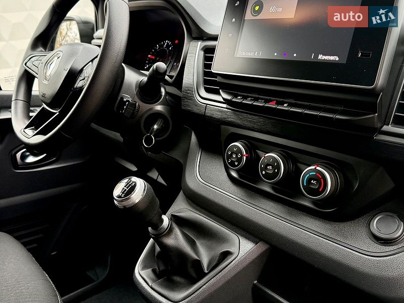 Минивэн Renault Trafic 2023 в Киеве фото 42 Минивэн Renault Trafic 2023 в Киеве