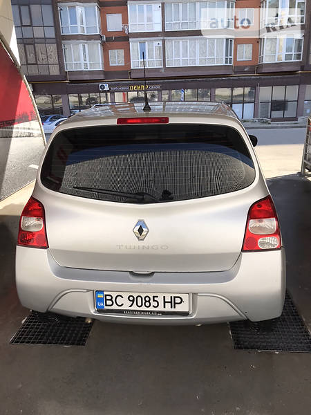 Хетчбек Renault Twingo 2011 в Львові