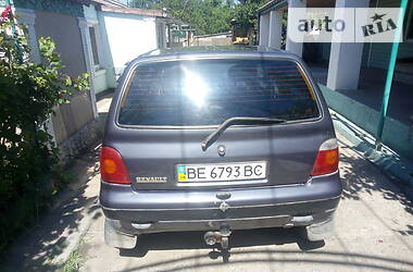 Хэтчбек Renault Twingo 1995 в Березнеговатом