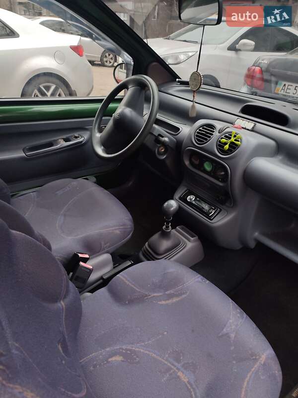 Хетчбек Renault Twingo 1998 в Дніпрі