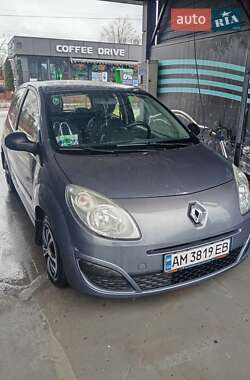 Хэтчбек Renault Twingo 2009 в Коростене