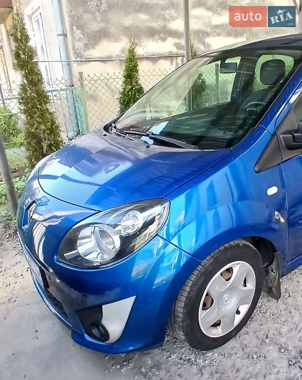 Хэтчбек Renault Twingo 2010 в Львове